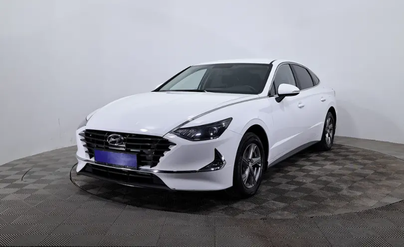 Hyundai Sonata 2023 года за 10 990 000 тг. в Астана