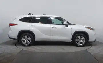 Toyota Highlander 2022 года за 17 490 000 тг. в Астана фото 4