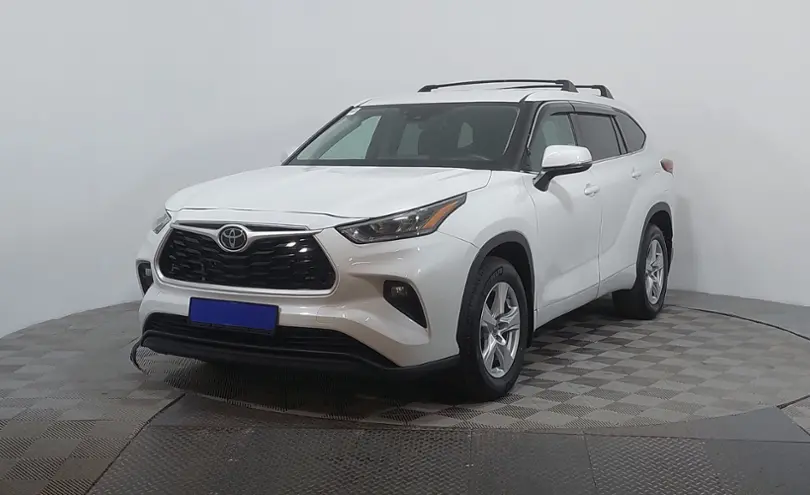 Toyota Highlander 2022 года за 17 490 000 тг. в Астана