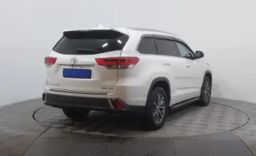 Toyota Highlander 2017 года за 15 750 000 тг. в Астана
