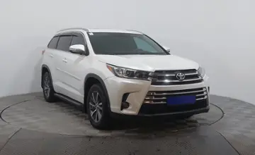 Toyota Highlander 2017 года за 15 750 000 тг. в Астана фото 3