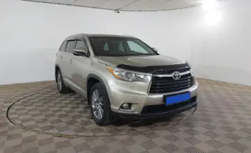 Toyota Highlander 2015 года за 14 990 000 тг. в Шымкент фото 3