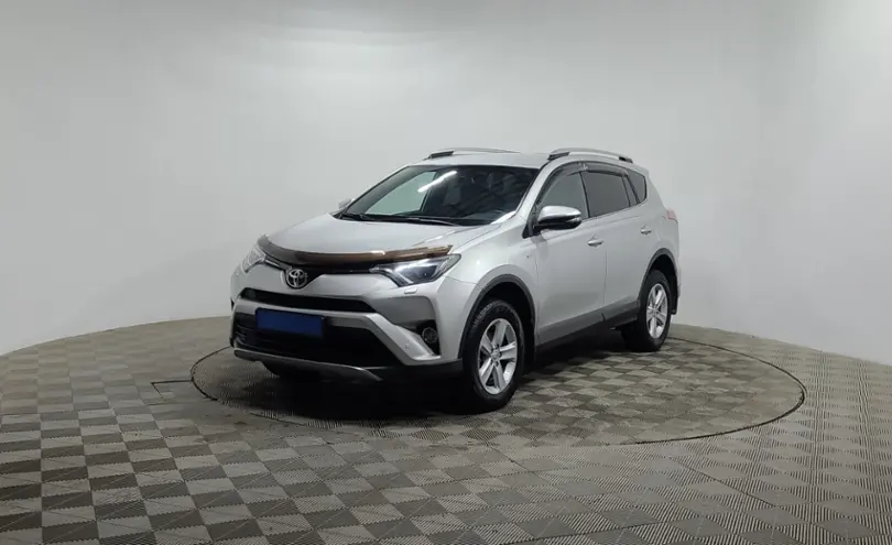 Toyota RAV4 2018 года за 12 890 000 тг. в Алматы