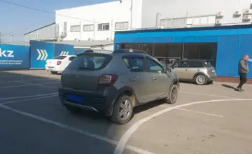 Renault Sandero 2016 года за 2 690 000 тг. в Алматы фото 3