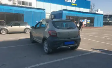 Renault Sandero 2016 года за 2 690 000 тг. в Алматы фото 4