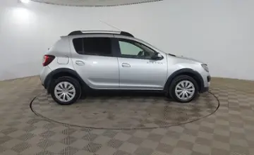 Renault Sandero 2018 года за 3 990 000 тг. в Шымкент фото 4