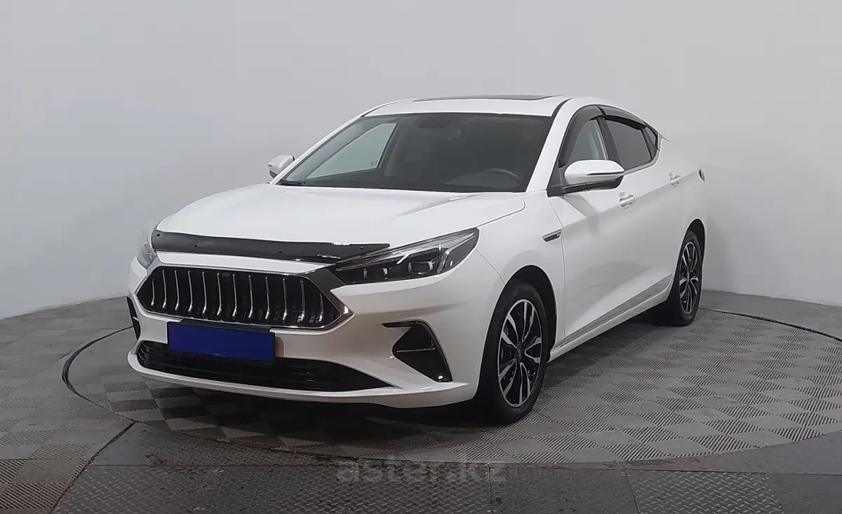 2023 JAC J7