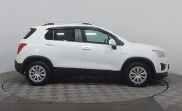 Chevrolet Tracker 2015 года за 4 490 000 тг. в Астана фото 4