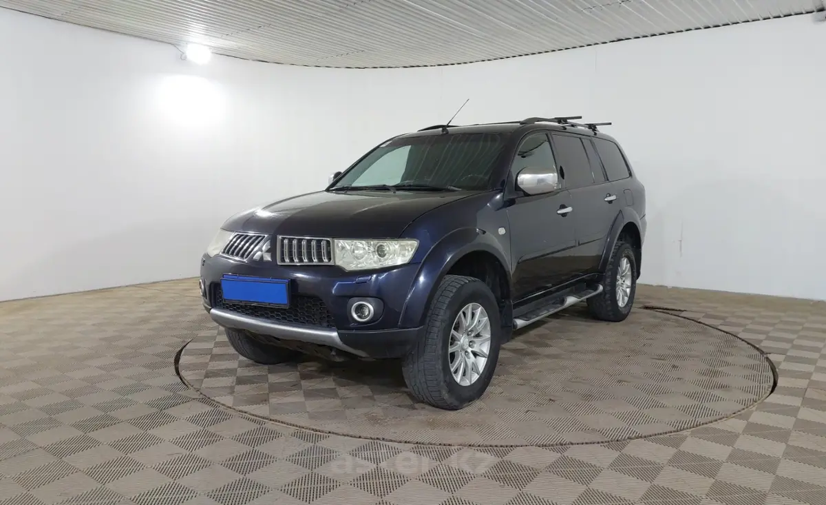 2013 Mitsubishi Pajero Sport