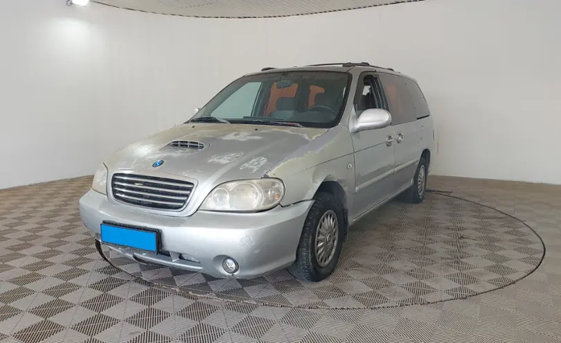Kia Carnival 2004 года за 990 000 тг. в Шымкент