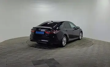 Toyota Camry 2021 года за 11 490 000 тг. в Алматы