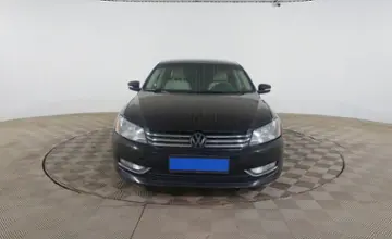 Volkswagen Passat 2015 года за 6 190 000 тг. в Шымкент фото 2