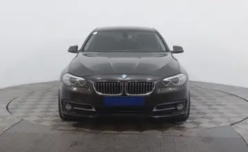 BMW 5 серии 2014 года за 10 990 000 тг. в Астана фото 2