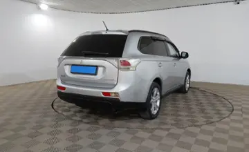Mitsubishi Outlander 2013 года за 7 590 000 тг. в Шымкент
