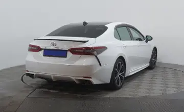 Toyota Camry 2021 года за 13 500 000 тг. в Астана