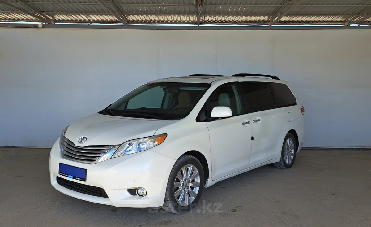 2012 Toyota Sienna
