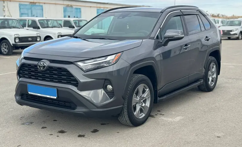 Toyota RAV4 2022 года за 14 990 000 тг. в Актау