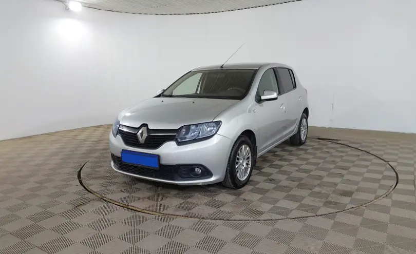 Renault Sandero 2015 года за 3 390 000 тг. в Шымкент