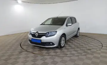 Renault Sandero 2015 года за 3 390 000 тг. в Шымкент фото 1