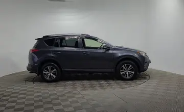 Toyota RAV4 2018 года за 12 800 000 тг. в Алматы фото 4