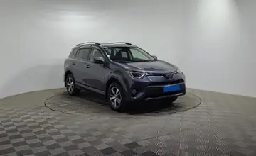 Toyota RAV4 2018 года за 12 800 000 тг. в Алматы фото 3