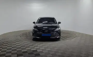 Toyota Camry 2019 года за 16 300 000 тг. в Алматы фото 2