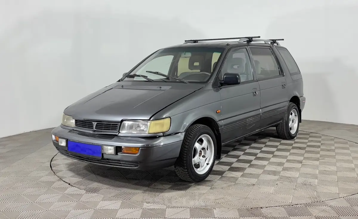 1992 Mitsubishi Space Wagon