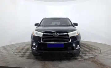 Toyota Highlander 2014 года за 13 490 000 тг. в Астана фото 2