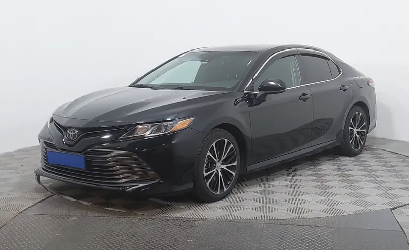 Toyota Camry 2019 года за 10 900 000 тг. в Астана