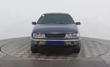 Volkswagen Passat 1994 года за 890 000 тг. в Астана фото 2