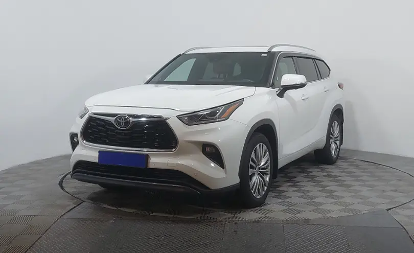 Toyota Highlander 2024 года за 34 000 000 тг. в Астана