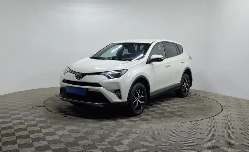Toyota RAV4 2018 года за 12 490 000 тг. в Алматы