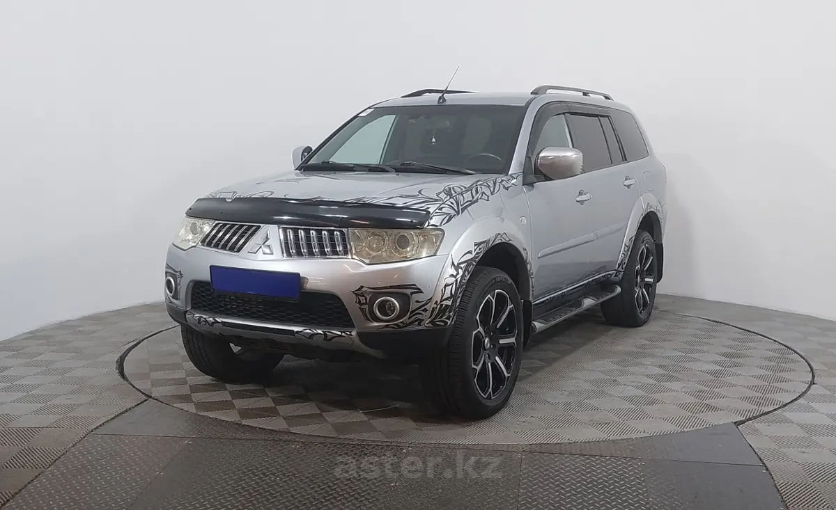 2012 Mitsubishi Pajero Sport