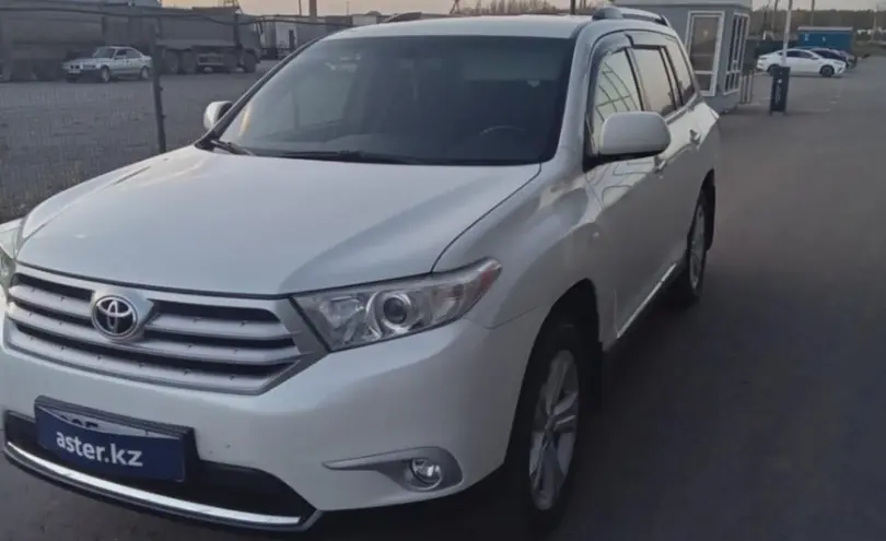 Toyota Highlander 2012 года за 13 300 000 тг. в Петропавловск