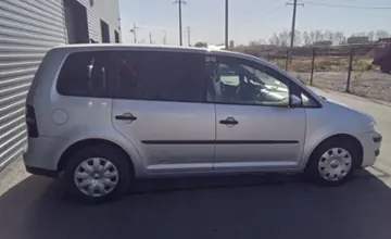 Volkswagen Touran 2010 года за 3 500 000 тг. в Петропавловск фото 4