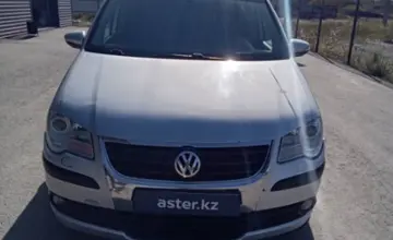 Volkswagen Touran 2010 года за 3 500 000 тг. в Петропавловск фото 2