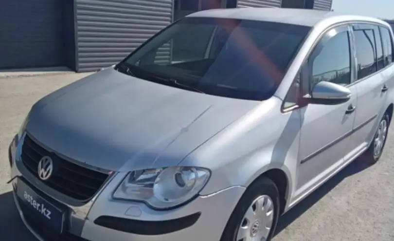 Volkswagen Touran 2010 года за 3 500 000 тг. в Петропавловск