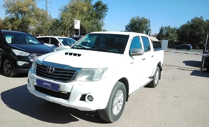 Toyota Hilux 2015 года за 12 500 000 тг. в Актобе