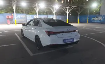 Hyundai Elantra 2021 года за 8 700 000 тг. в Алматы фото 4