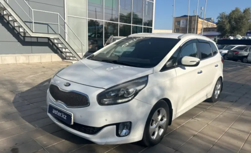 Kia Carens 2014 года за 7 500 000 тг. в Уральск