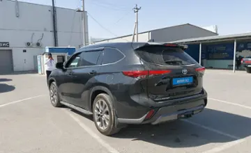 Toyota Highlander 2022 года за 25 000 000 тг. в Шымкент фото 4