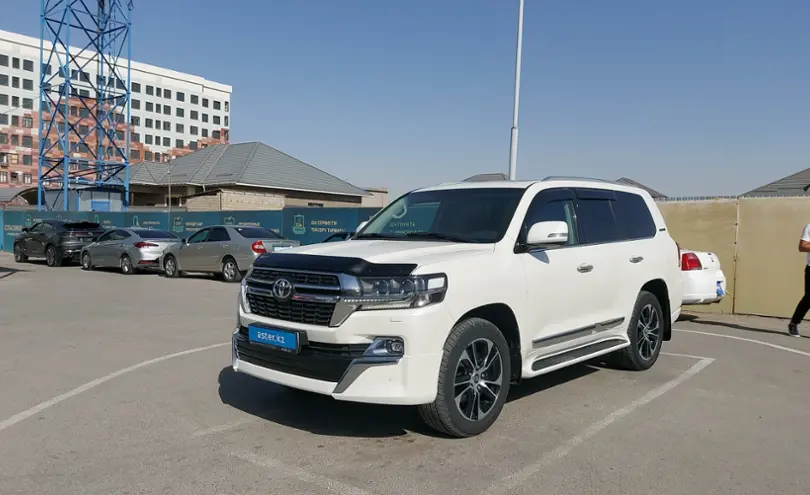 Toyota Land Cruiser 2021 года за 38 000 000 тг. в Шымкент