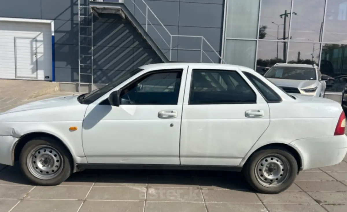 Lada (VAZ) Priora 2013