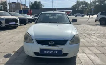LADA (ВАЗ) Priora 2013 года за 1 500 000 тг. в Уральск фото 2