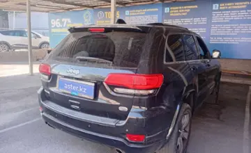 Jeep Grand Cherokee 2013 года за 14 000 000 тг. в Алматы