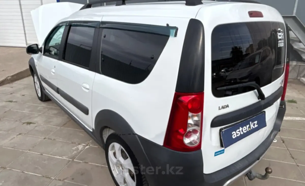 LADA (ВАЗ) Largus Cross 2019 LADA (ВАЗ) Largus Cross 2019