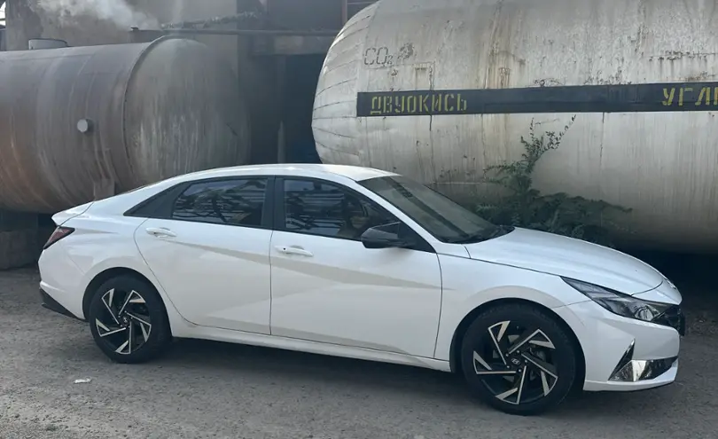 Hyundai Avante 2021 года за 8 500 000 тг. в Шымкент