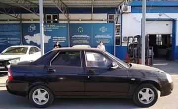 LADA (ВАЗ) Priora 2013 года за 1 000 000 тг. в Атырау фото 4