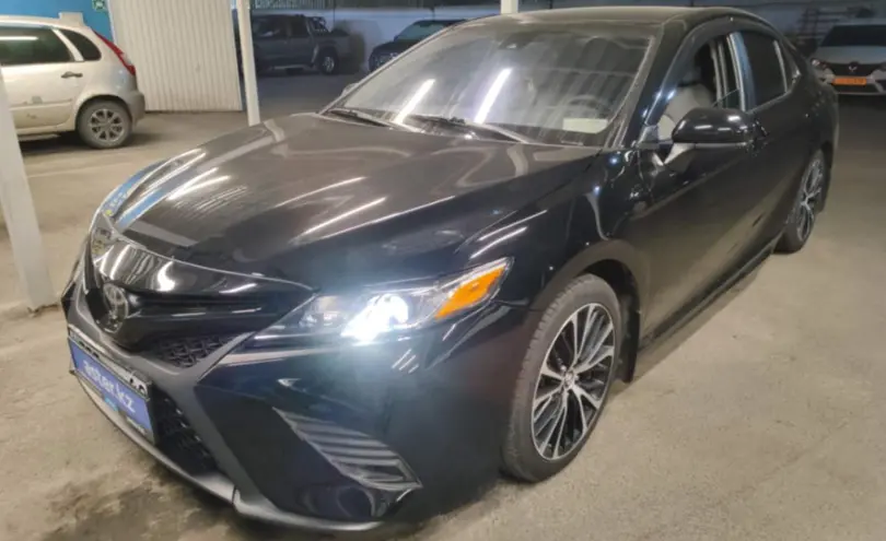 Toyota Camry 2018 года за 12 000 000 тг. в Алматы