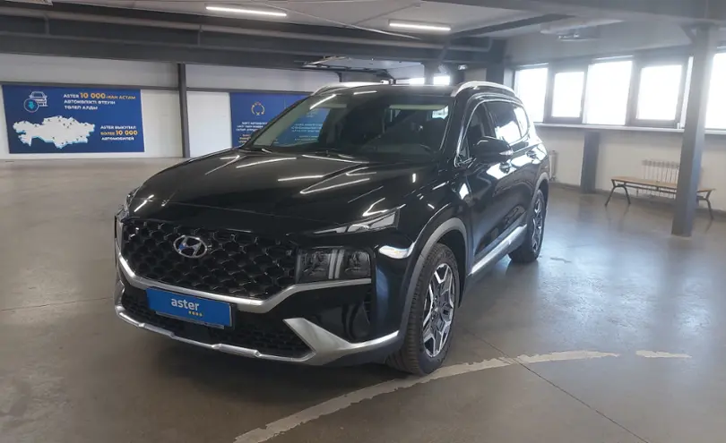 Hyundai Santa Fe 2022 года за 18 000 000 тг. в Астана